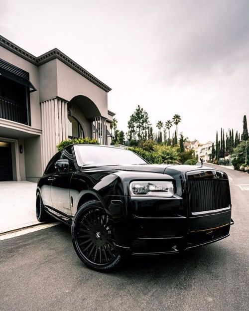 Rolls Royce Cullinan Tumblr