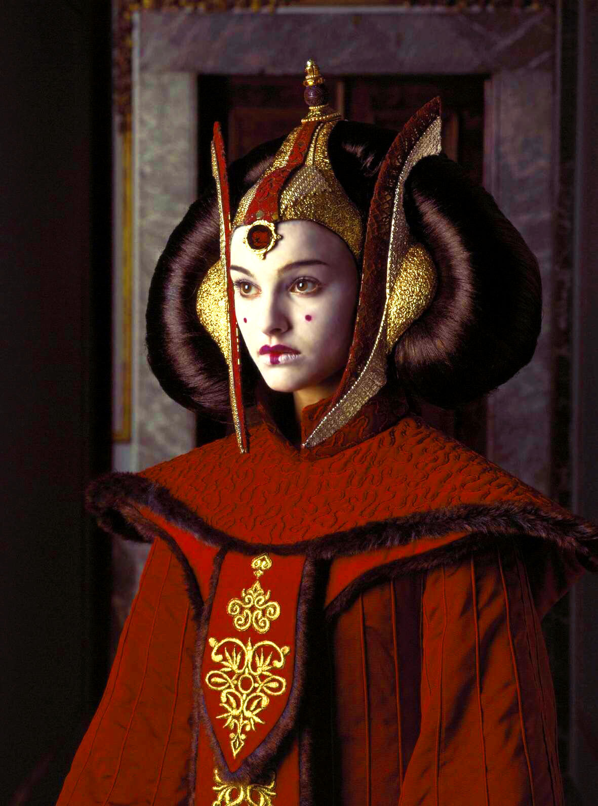 Star Wars: Fit for a Queen, Queen Amidalaâ€™s Throne Room Gown
