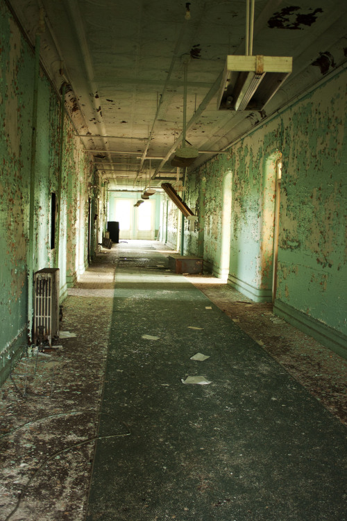 asylum hallway | Tumblr