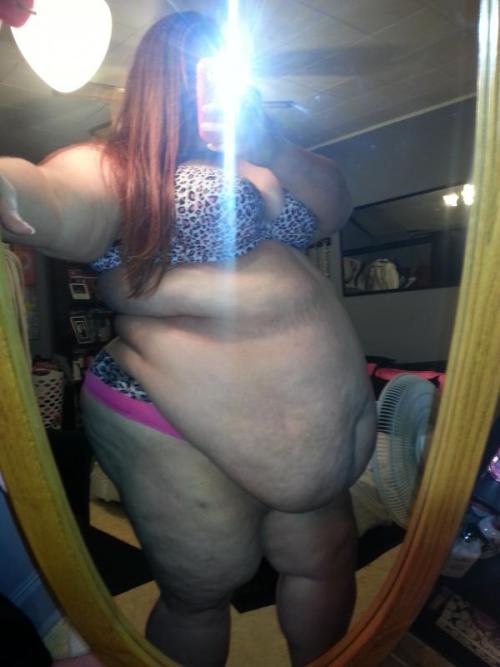 ssbbw-fa:john-r-d:Nice Sexy BellyStarlite of fats