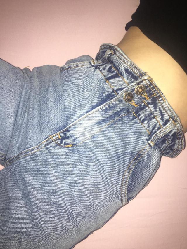 jeans girl on Tumblr