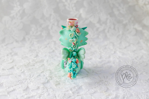 plushlikecreaturesgallery:Beautifully detailed teal dragon,...