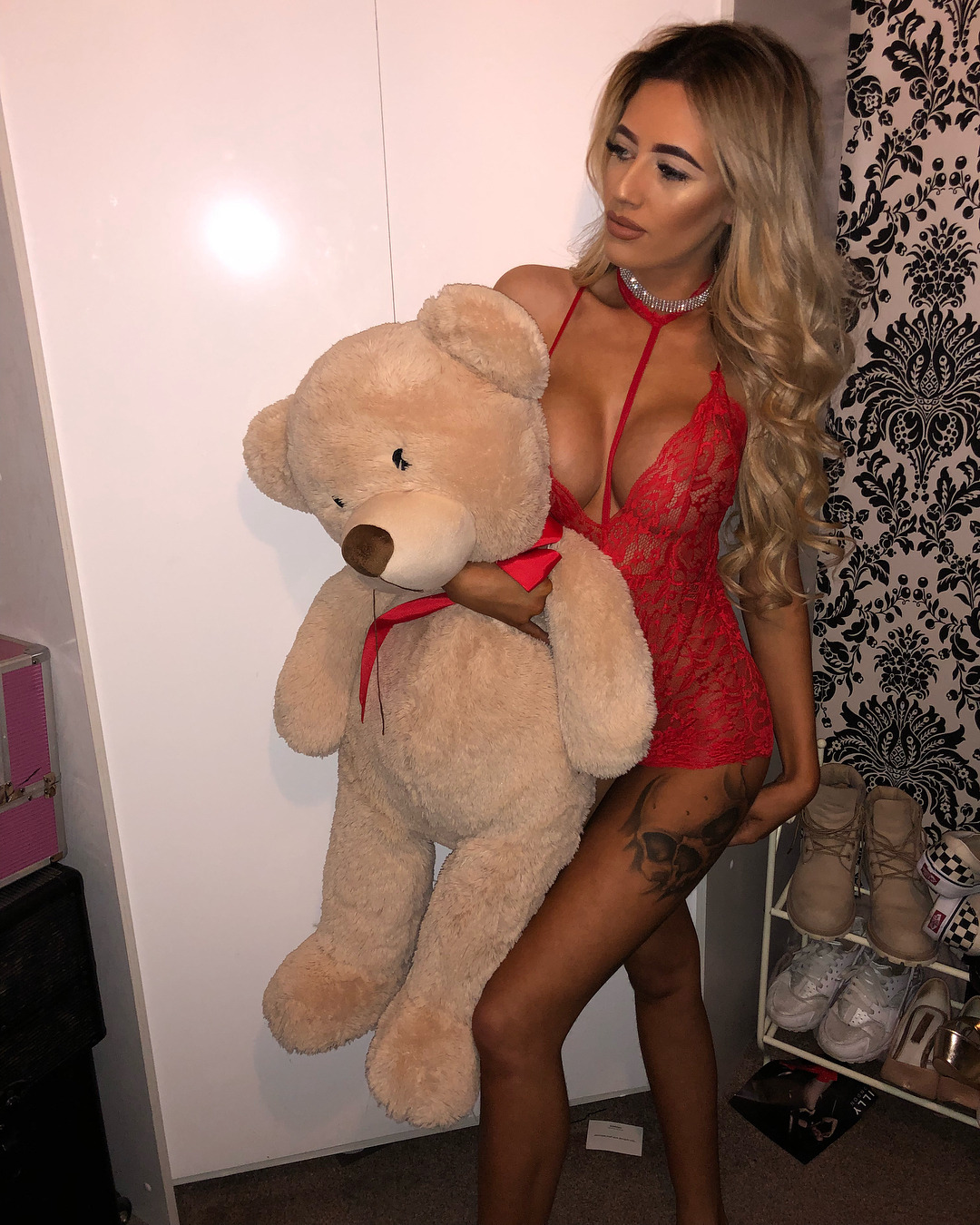 Jaime pressly naked pictures Dragon ball sexiest moments