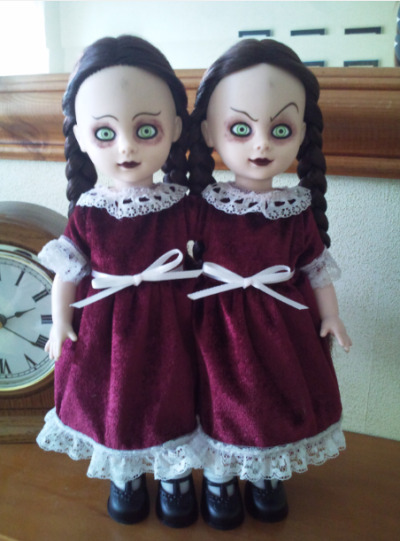 living dead dolls hazel and hattie