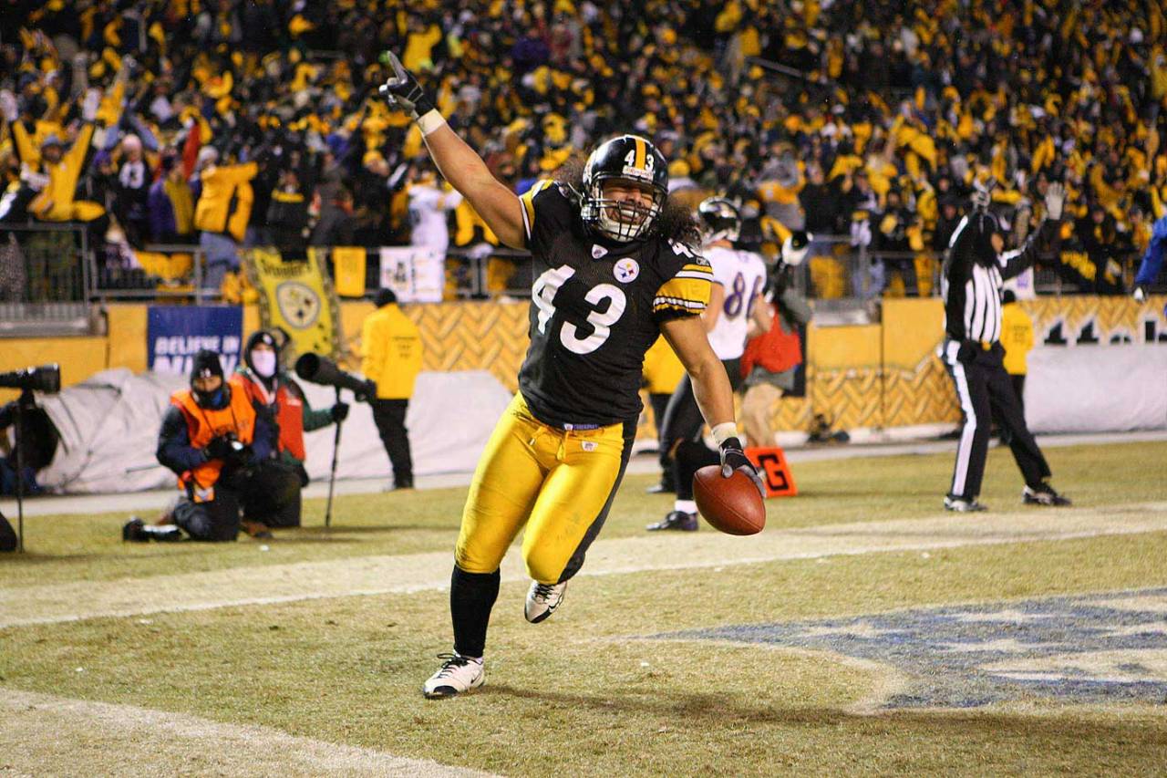 Pittsburgh Steelers safety Troy Polamalu... - SI Photo Blog