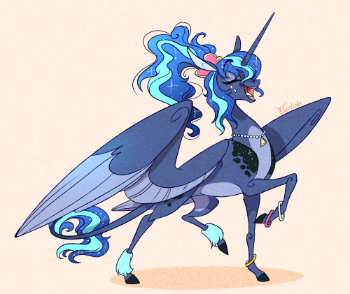 marb0la:Finally i drew Luna , i know it took a little while,...