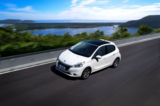 peugeot 208 2019