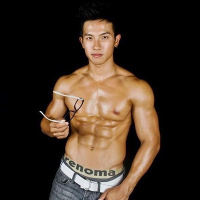 Asian muscle hunks are so god damn hot!