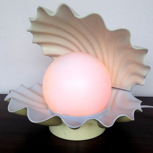 uv-ray:Google Image Search: Clam shell lamp