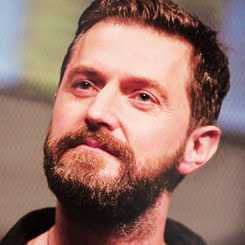 richards-smile:Richard Armitage at The Hobbit Panel at San...