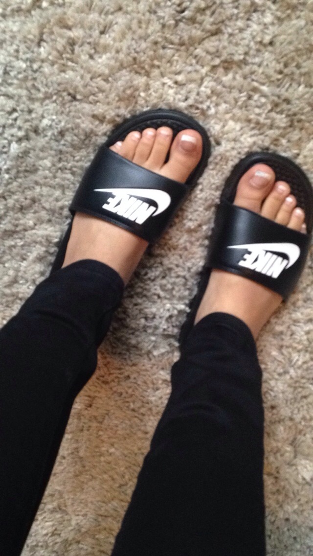 nike slides with arch support