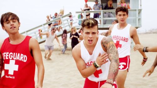 funky-hunks:Daniel Sahyounie from The Janoskians - That’s...