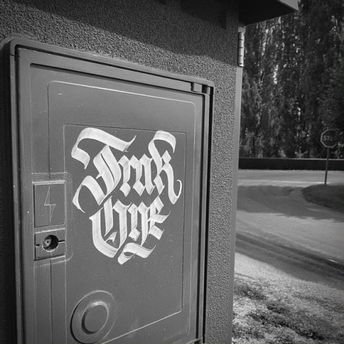 handstyler:Frak (@frak_one) chisel school .#frak #handstyle...