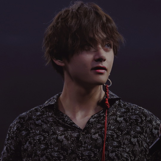 Aesthetic Kim Taehyung Black Hair
