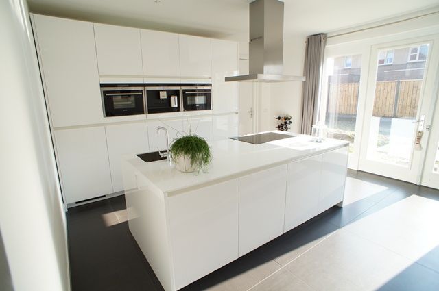 Verwonderlijk IKEA Keuken Planner — Een Moderne Keuken met Kookeiland. Het SL-27