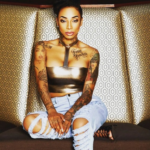 blackgirlsinked:@flyyytattedsky 