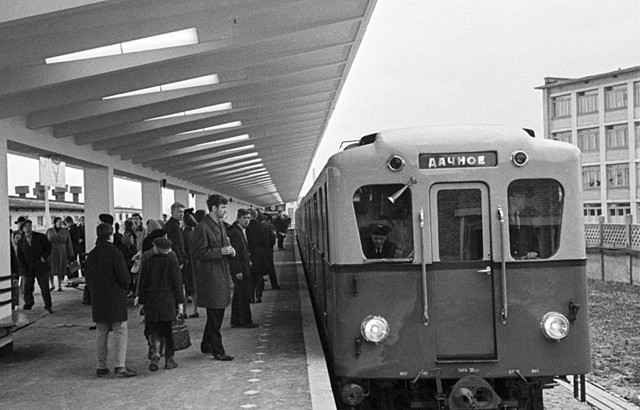 Dachnoye metro station in Leningrad (1966)