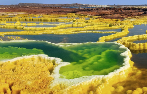 nubbsgalore:the alien like landscape of the ethiopian dallol...