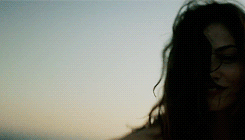watch the sun go down into the sea (demande de suppression) Tumblr_oqj2fwSuH01s9rgfpo4_250