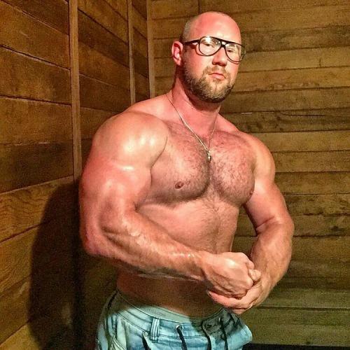 Bears and Muscle