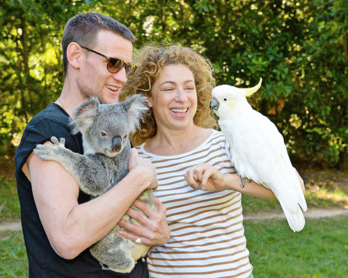 Matt Smith and Alex Kingston at the Australia Zoo (11.05.15) [x]