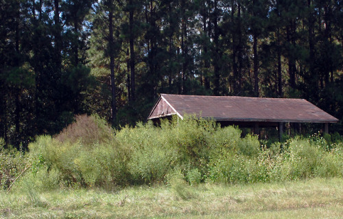 creepyamericana:A series of abandoned property in North...