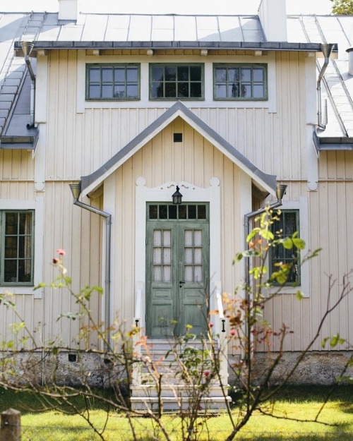 oldfarmhouse:“A home with a beautiful door and windows and...