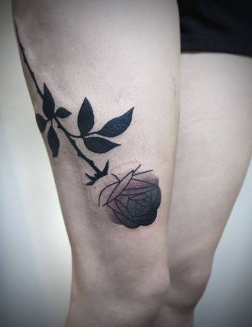 By Aleksy Marcinów, done at Eisenherz Tattoo und Piercing,... flower;aleksymarcinow;big;contemporary;rose;thigh;facebook;nature;twitter;pop art