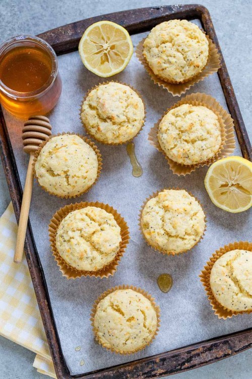 fullcravings:Citrus Poppyseed Muffins