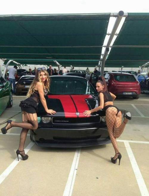 mopar babes