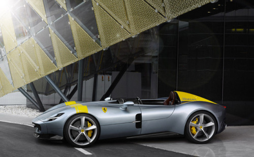 Would you rather own the Ferrari Monza SP1 or the Monza SP2?