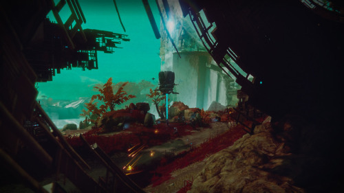 svint-of-the-deep:Nessus has such a strange aqua thing going...