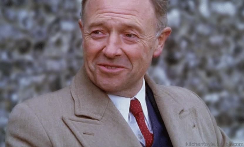 Foyle's War: They Fought in the Fields: Michael Kitchen: chat with Barbara smile 1