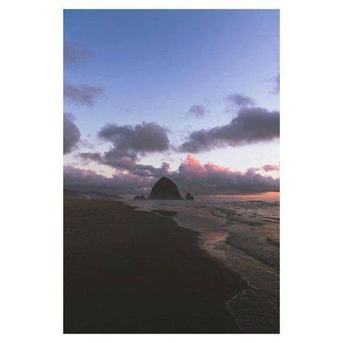 Photo from @alexhinphotography - Cannon Beach - Image selected...