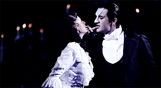 phantom of the opera 25th anniversary phantom kiss
