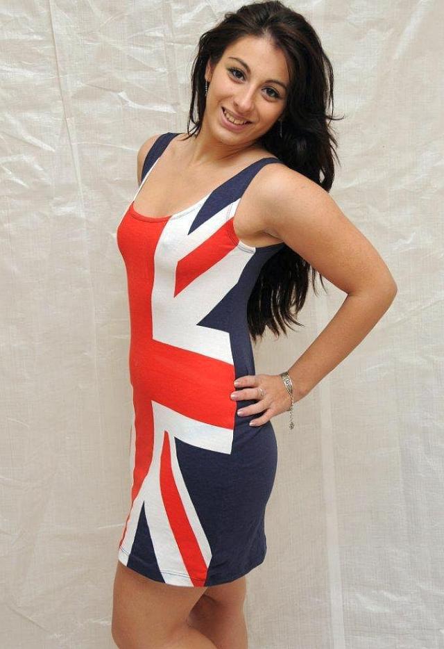 DRESSES, ON A BRITISH FLAG THEME The origin of the... - HEART OF ENGLAND