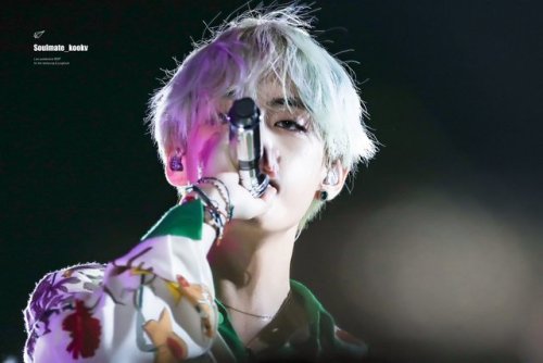 fykimtaehyung:© SOULMATE | Do not edit.