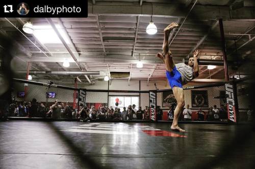 #Repost @dalbyphoto (via @repostapp)・・・Regning @ufc champion...