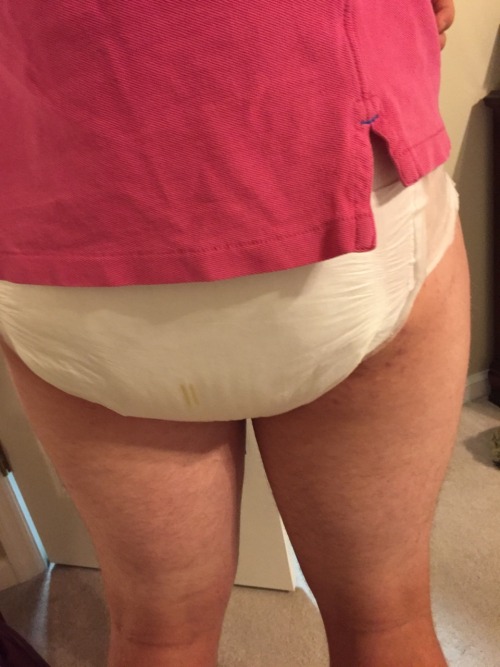 dprdallnight2:Very full and wet diaper on this rainy Sunday...