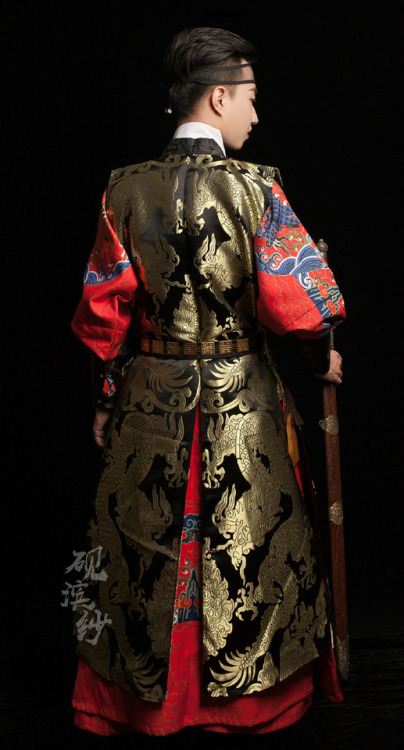 hanfugallery:Traditional Chinese hanfu by 砚滨纱汉服