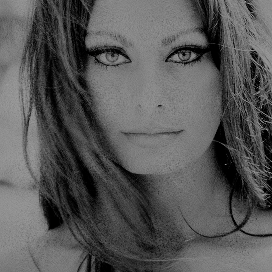 - Happy 83rd Birthday, Sophia Loren! ★ Sep. 20, 1934