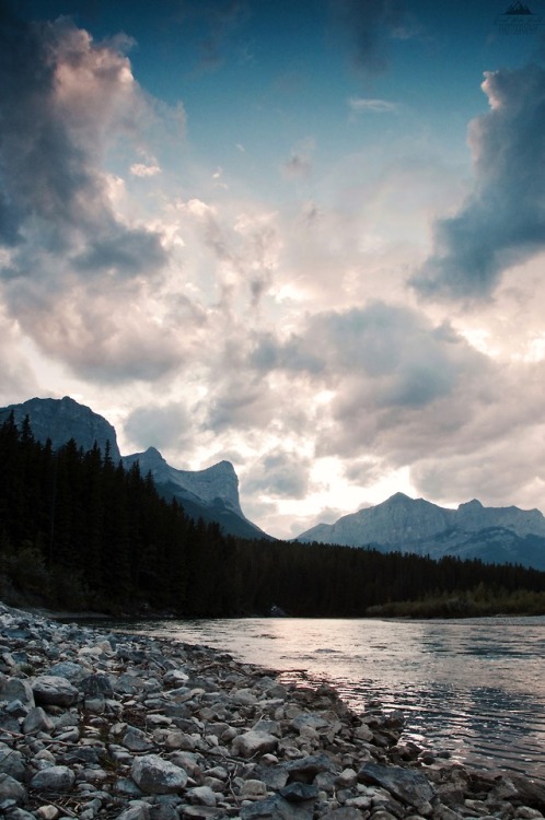 greatwideworldphoto:Afterlight | Original by Great Wide World...