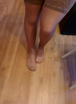 @Hosiery and feet. No Tats Or Piercings. Few Shoes.