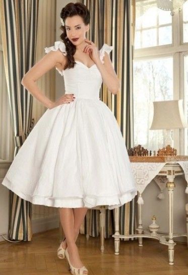 pinup style wedding dress