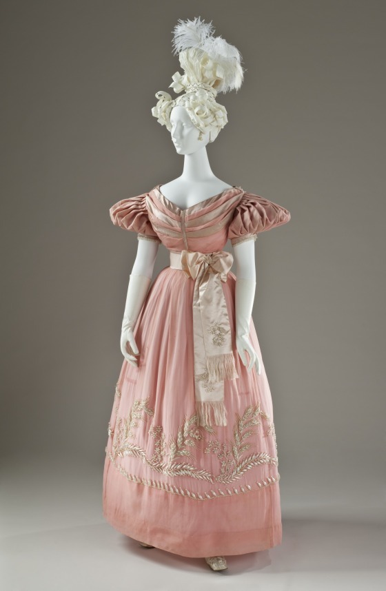 Antiquated Fashions | Women’s Dress from England, 1830 Los Angeles...