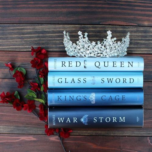 theheartofabookblogger:I love how each cover in the RED QUEEN...