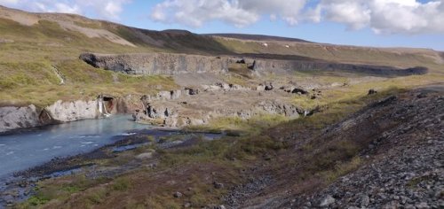 2019-06-07 - Hljóðaklettar, Rauðhólar, Holmarfossar, Réttarfoss...