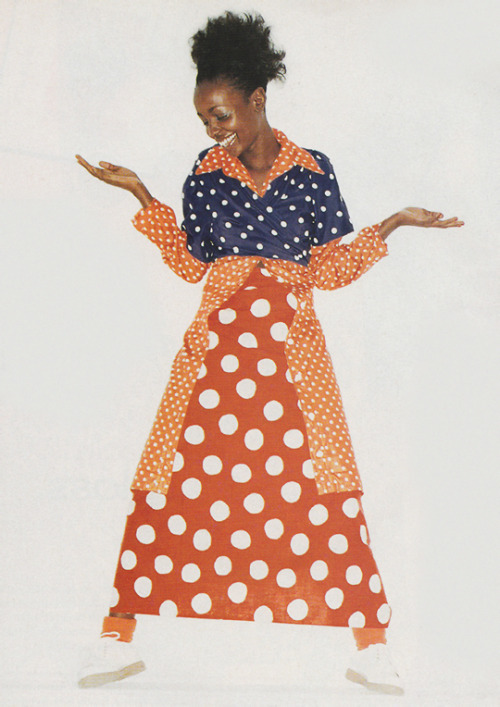 February 1995. ‘Polka dots of all sizes were... - Just Seventeen