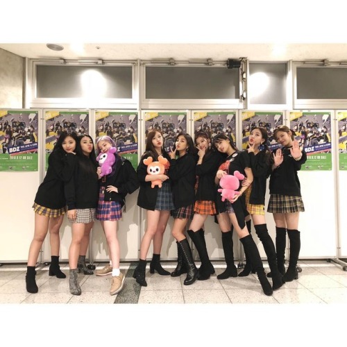 fyeah-parkjihyo:180929 Twice japan instagram updateTWICE 1st...