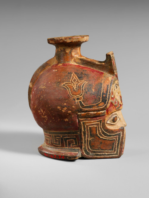 lionofchaeronea:East Greek painted terracotta aryballos in the...